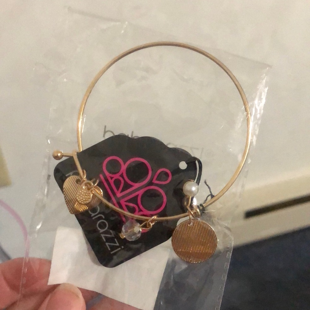 give ty bracelet
